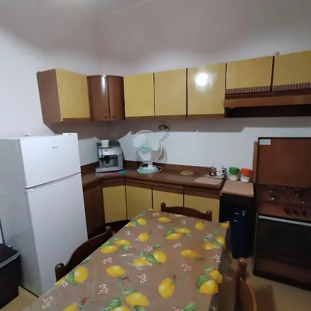 דירה In Zona *