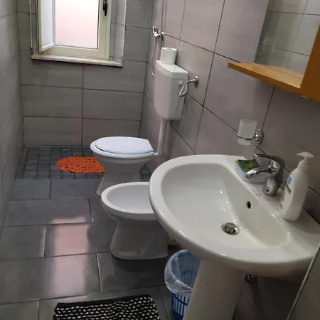 Appartamento In Zona Palmi